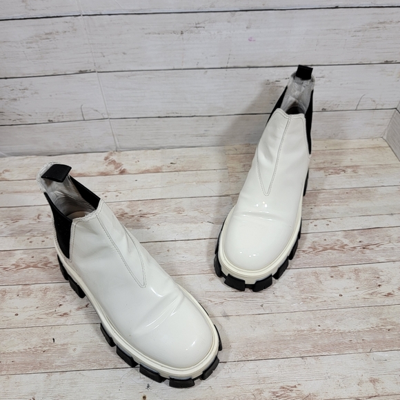 Prada Monolith white patent leather lug sole Chelsea boots - Picture 3 of 13
